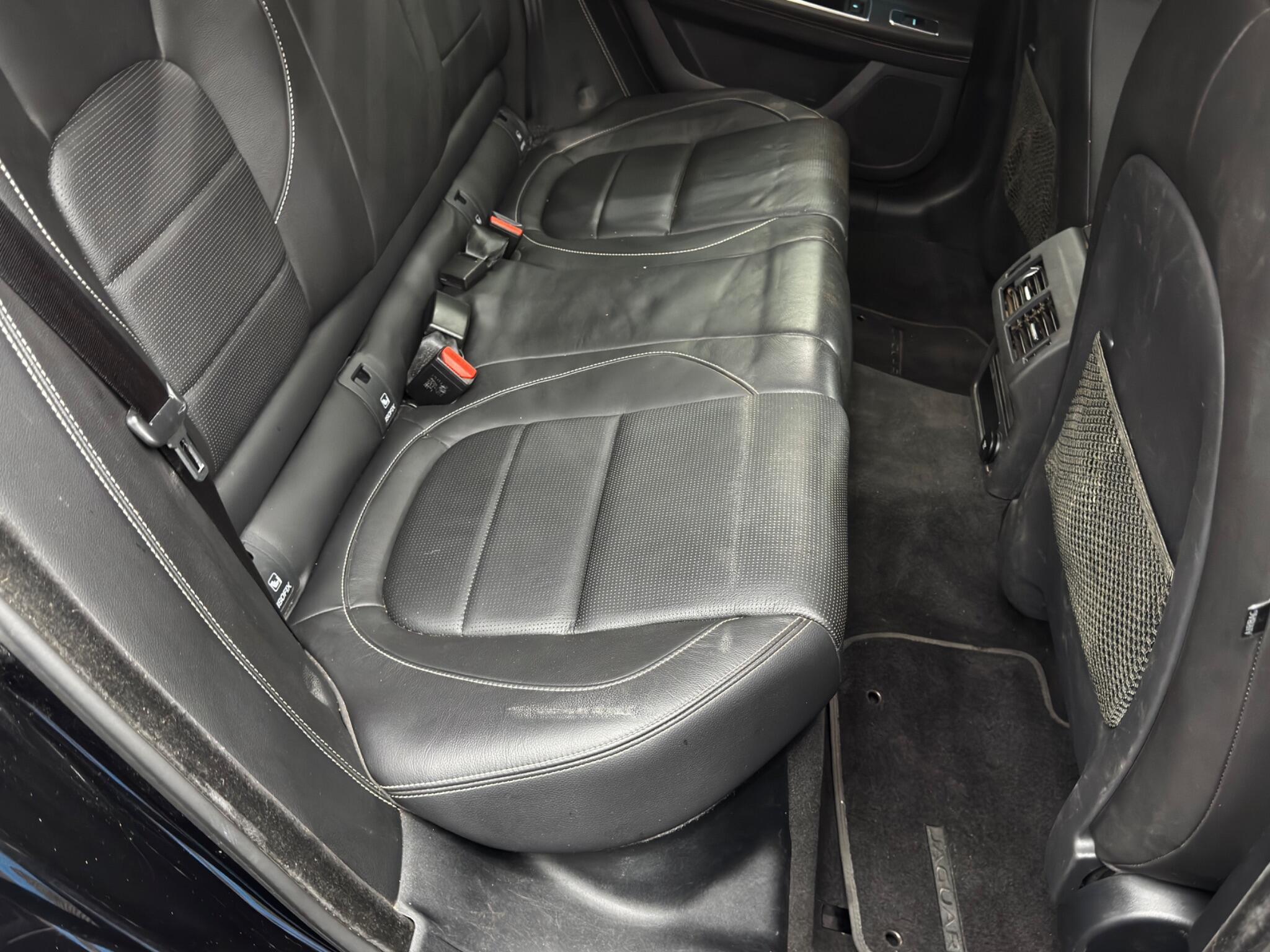 Jaguar XF - Image 16
