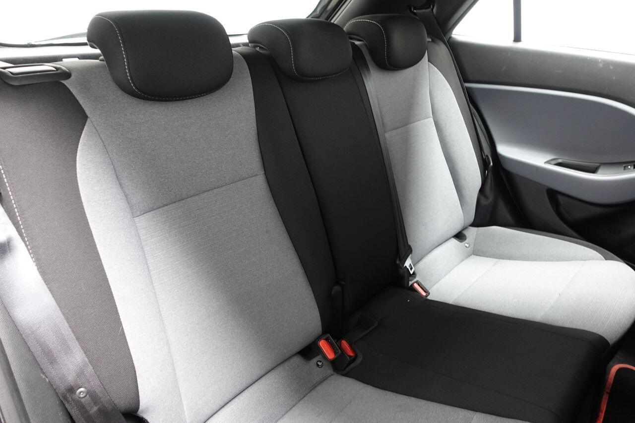 Hyundai i20 - Image 18