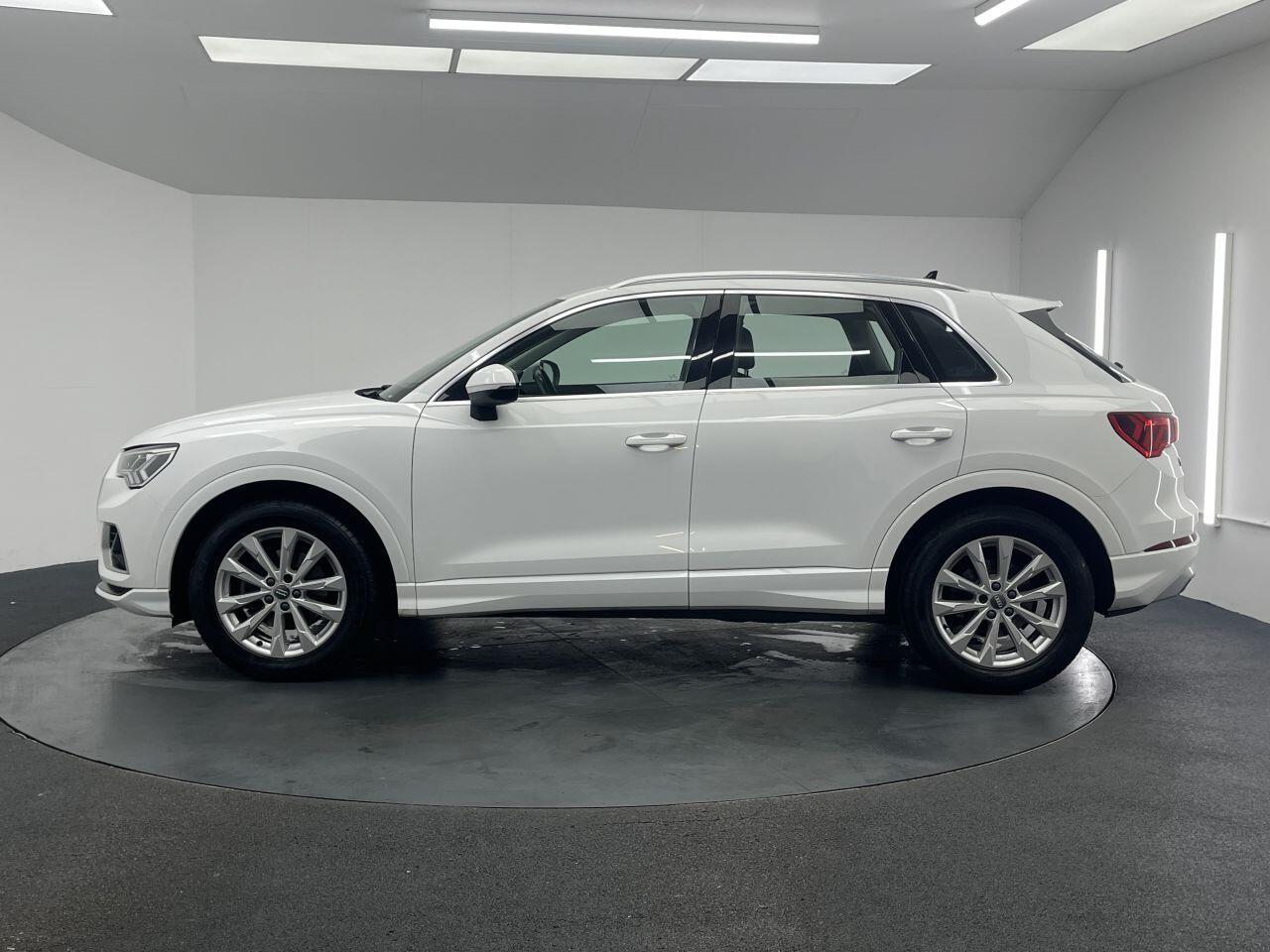 Audi Q3 - Image 5