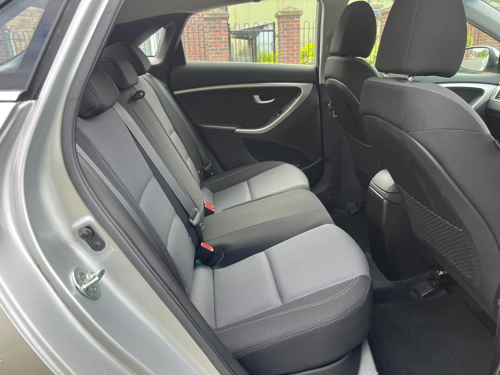 Hyundai i30 - Image 13