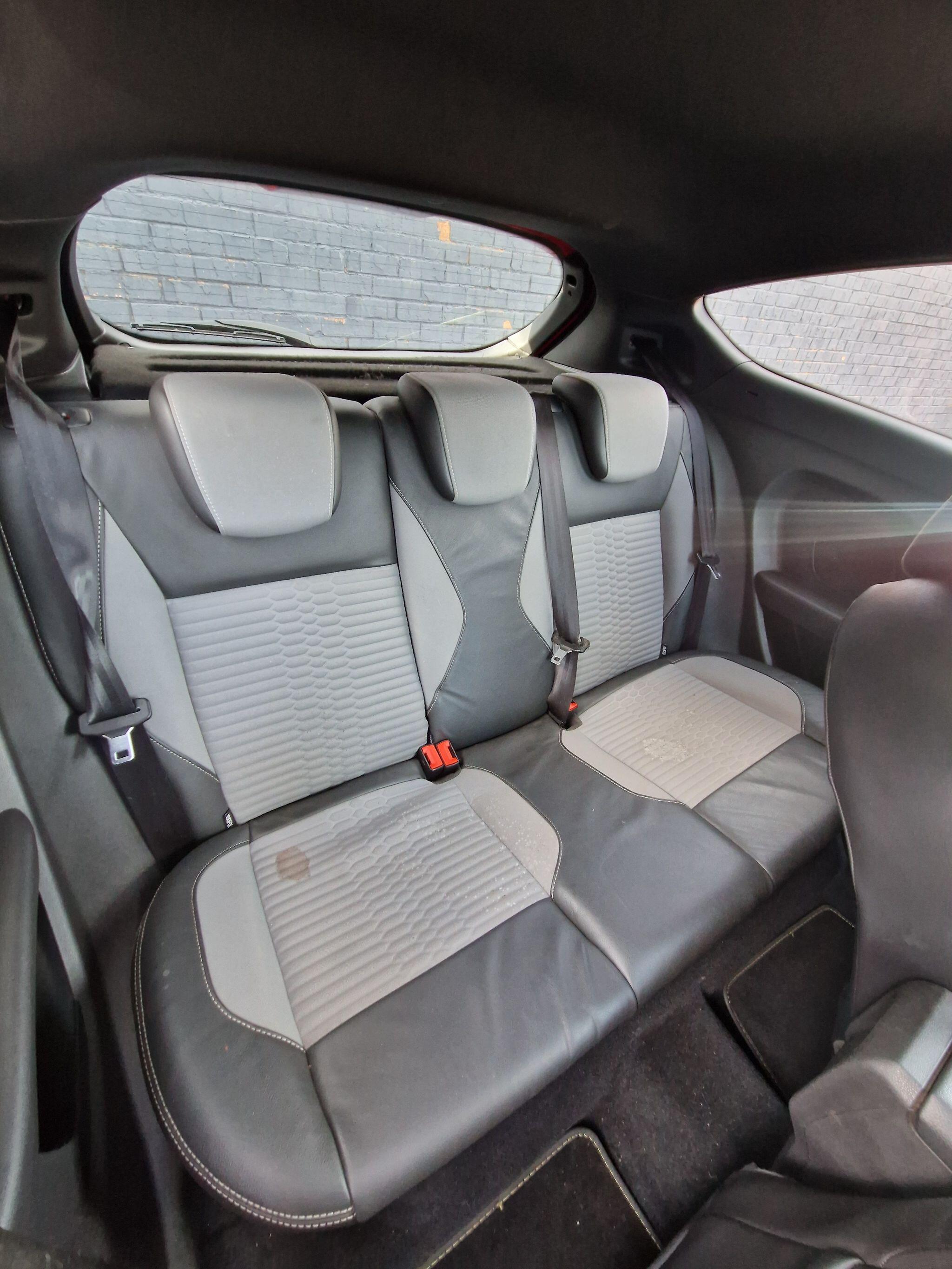 Ford Fiesta - Image 35