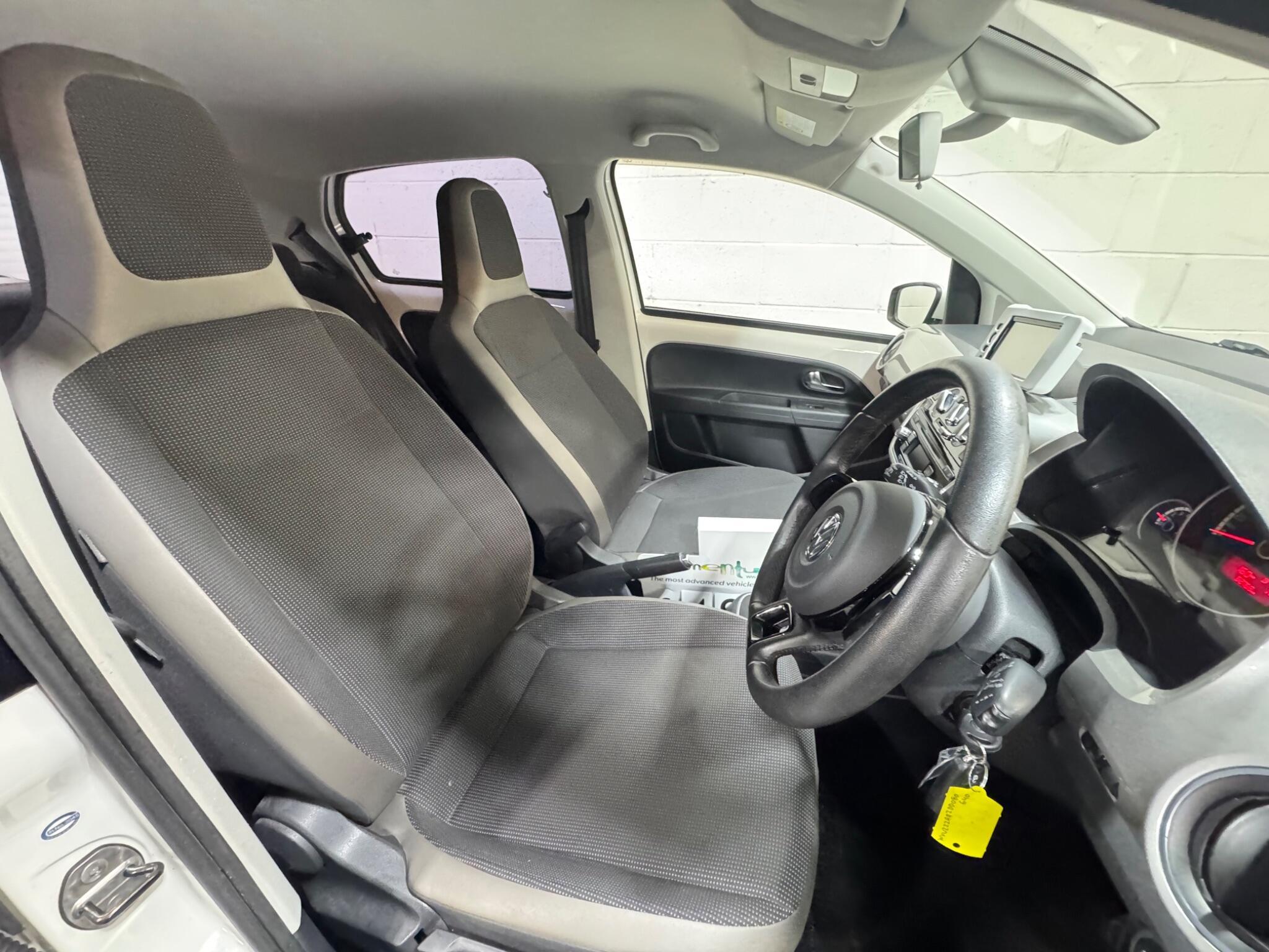 Volkswagen up! - Image 8