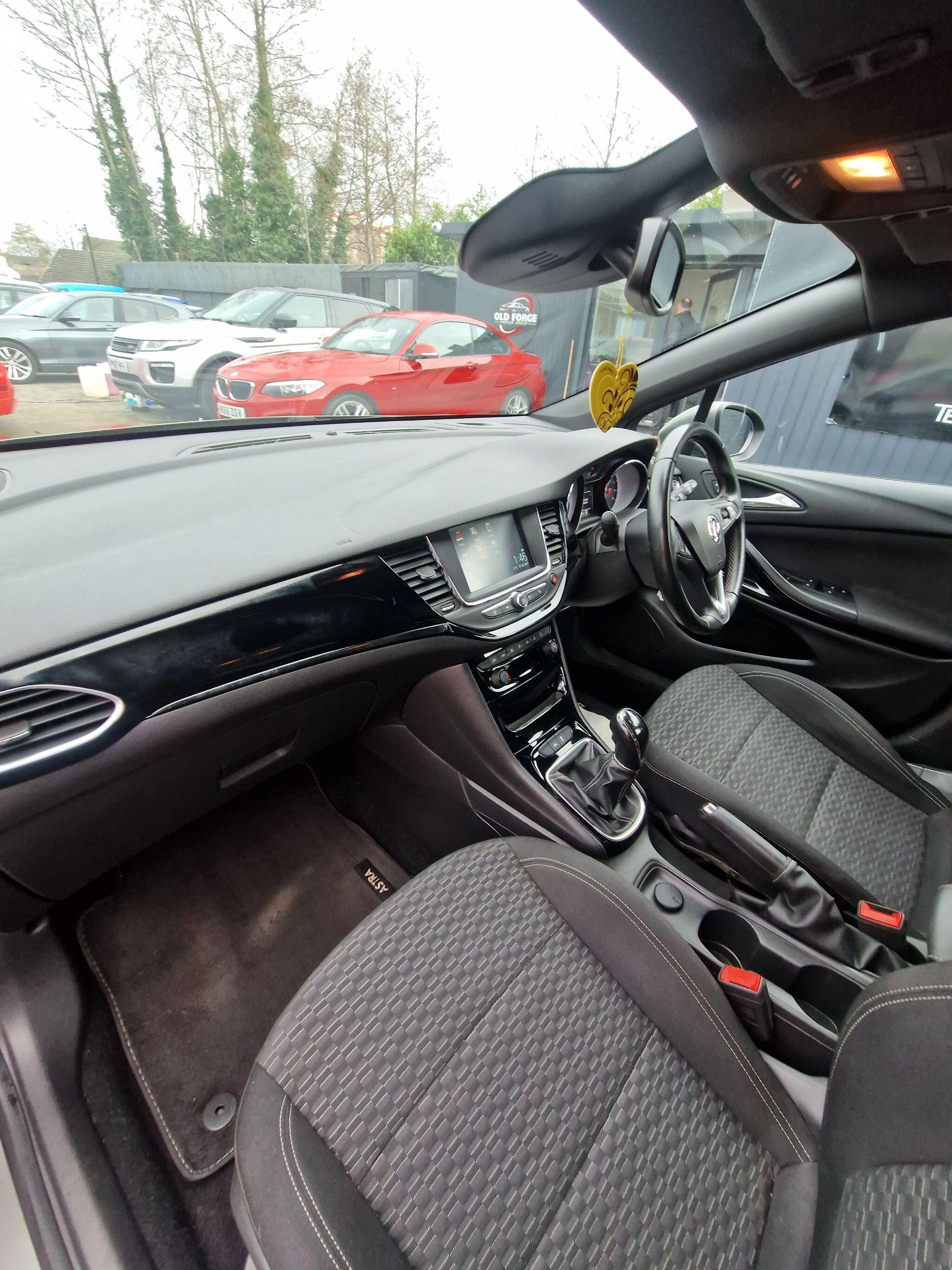 Vauxhall Astra - Image 40