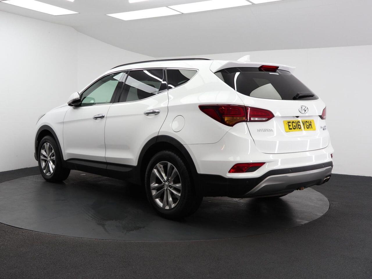 Hyundai Santa Fe - Image 9
