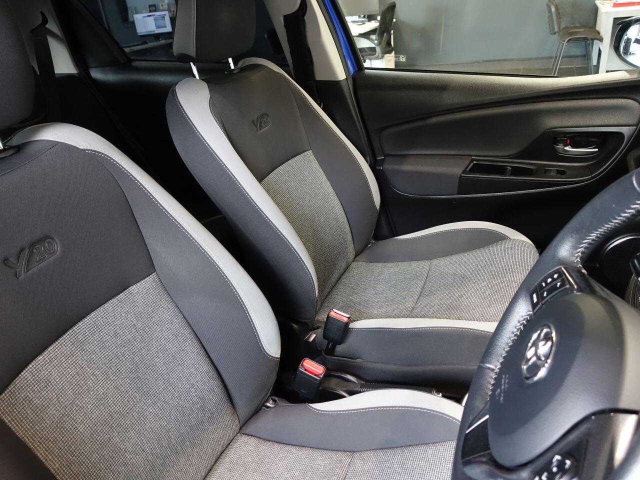 Toyota Yaris - Image 13