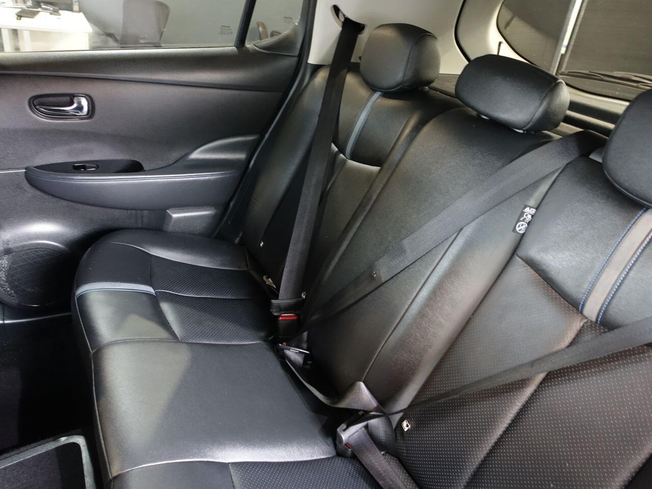 Nissan Leaf - Image 18