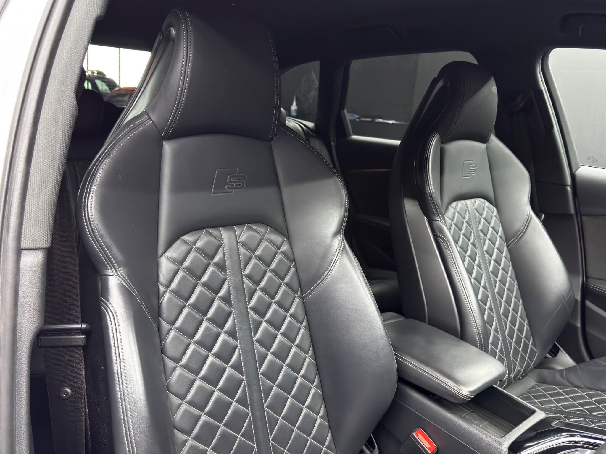 Audi S4 Avant - Image 12