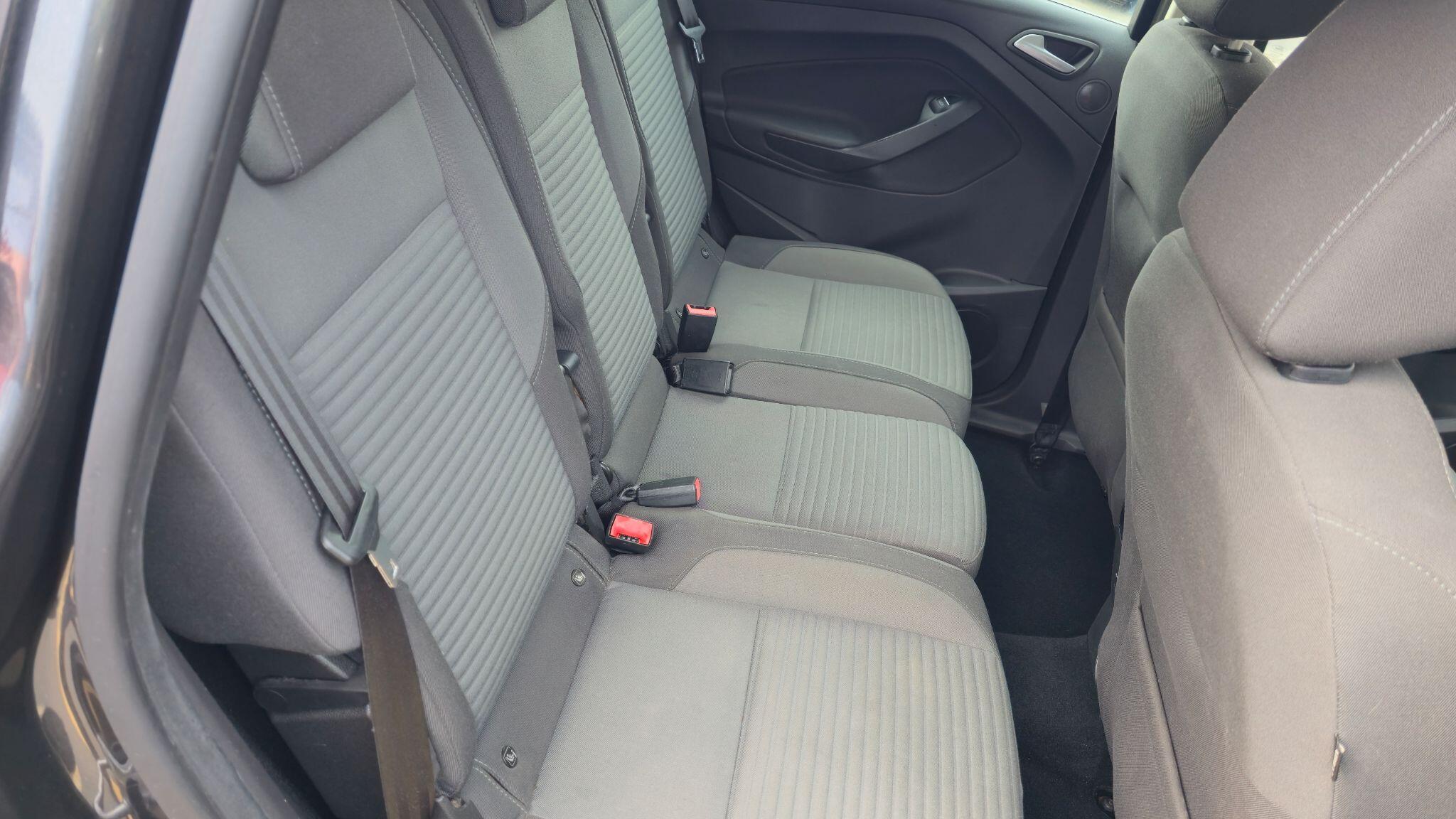 Ford C-MAX - Image 17
