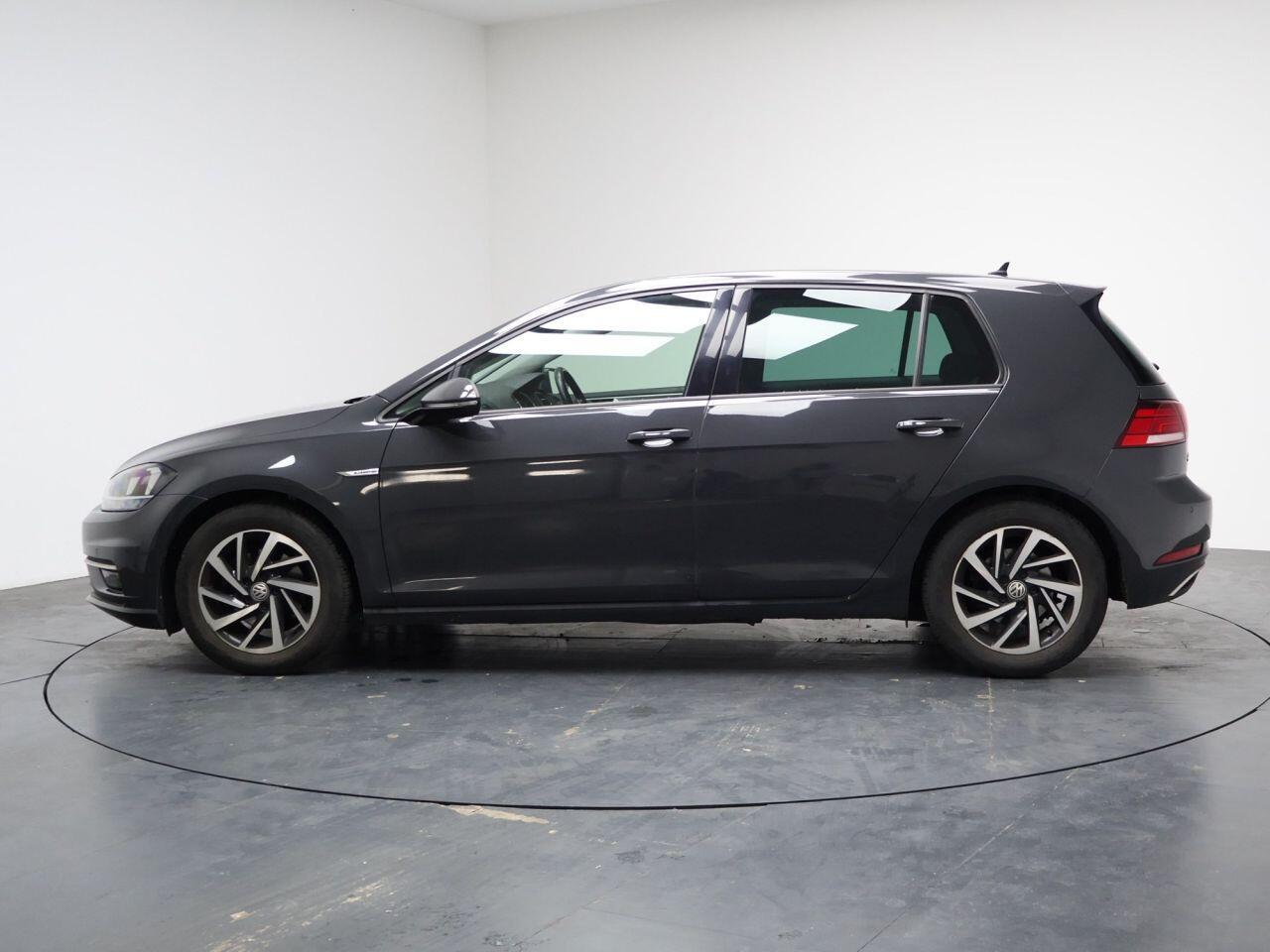 Volkswagen Golf - Image 8