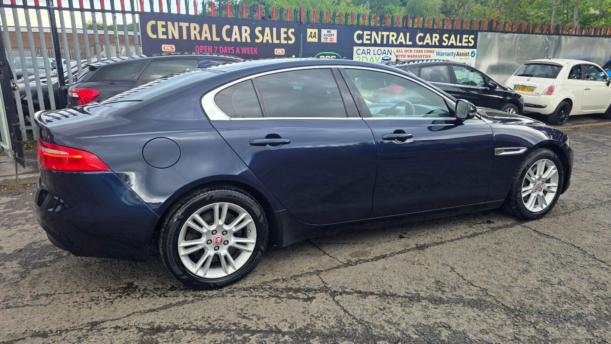 Jaguar XE - Image 7