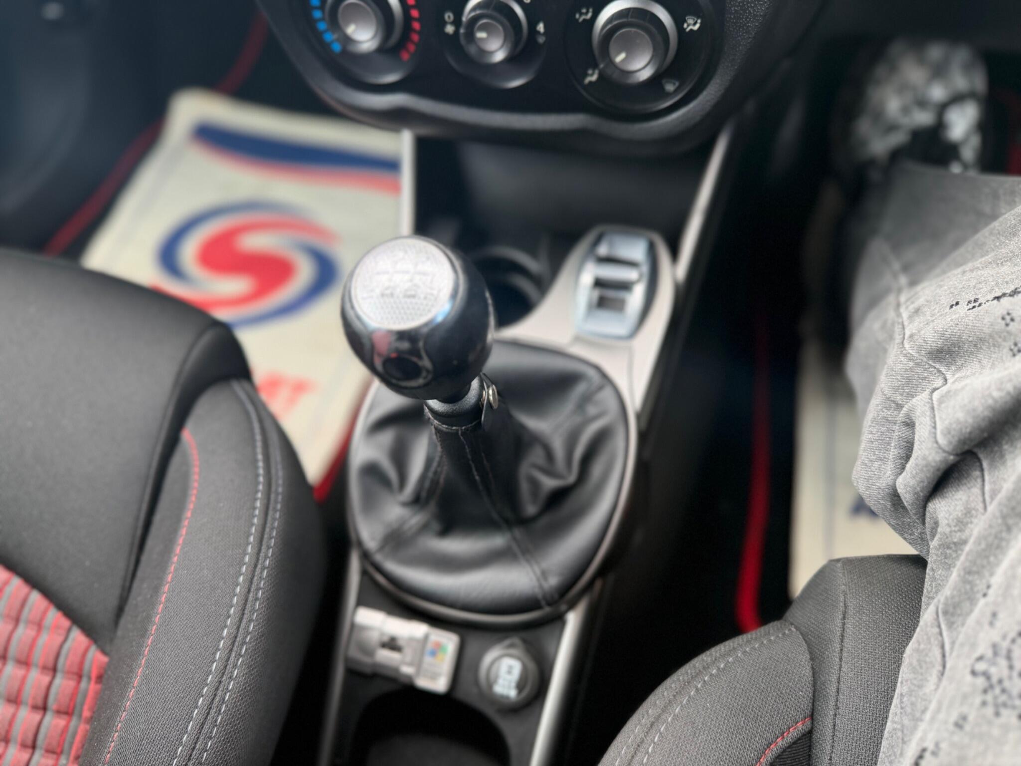 Alfa Romeo MiTo - Image 19