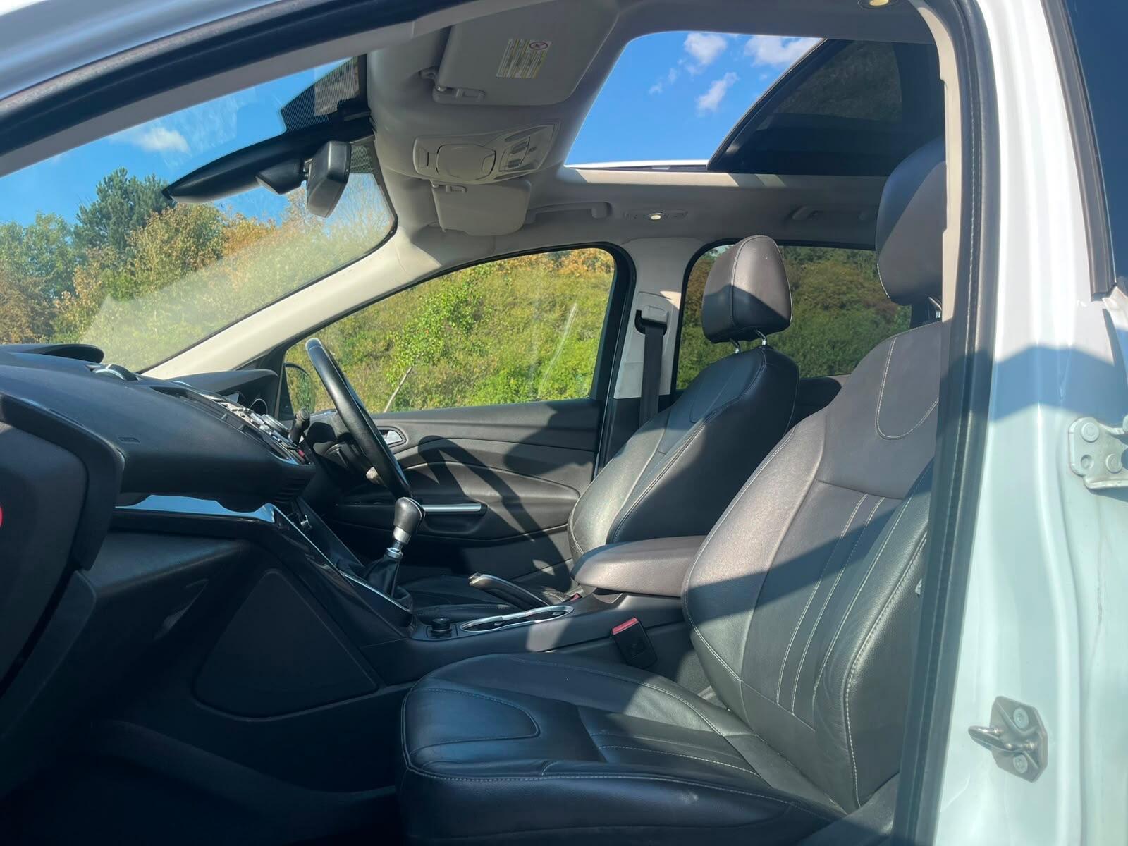 Ford Kuga - Image 7