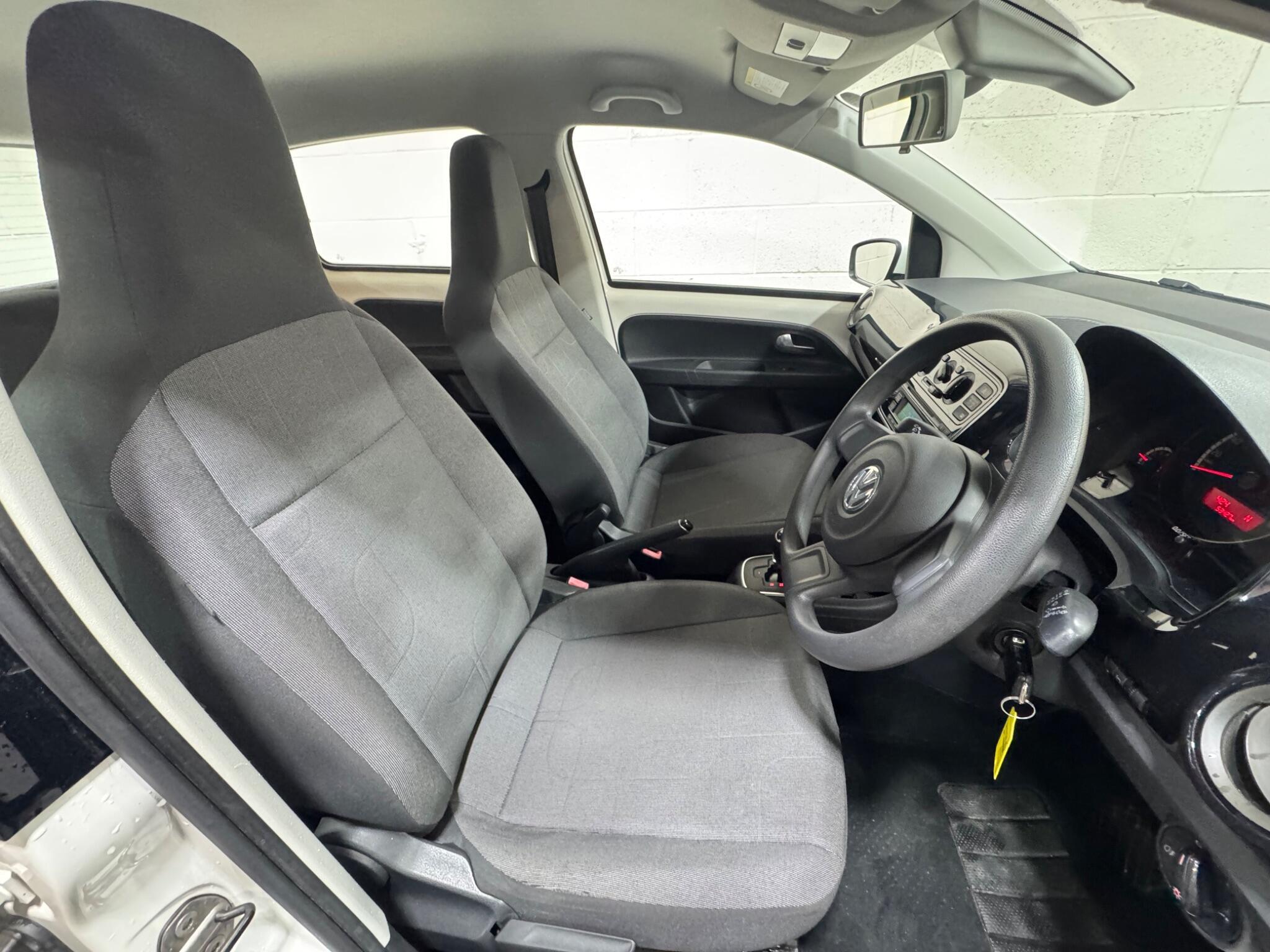 Volkswagen up! - Image 7