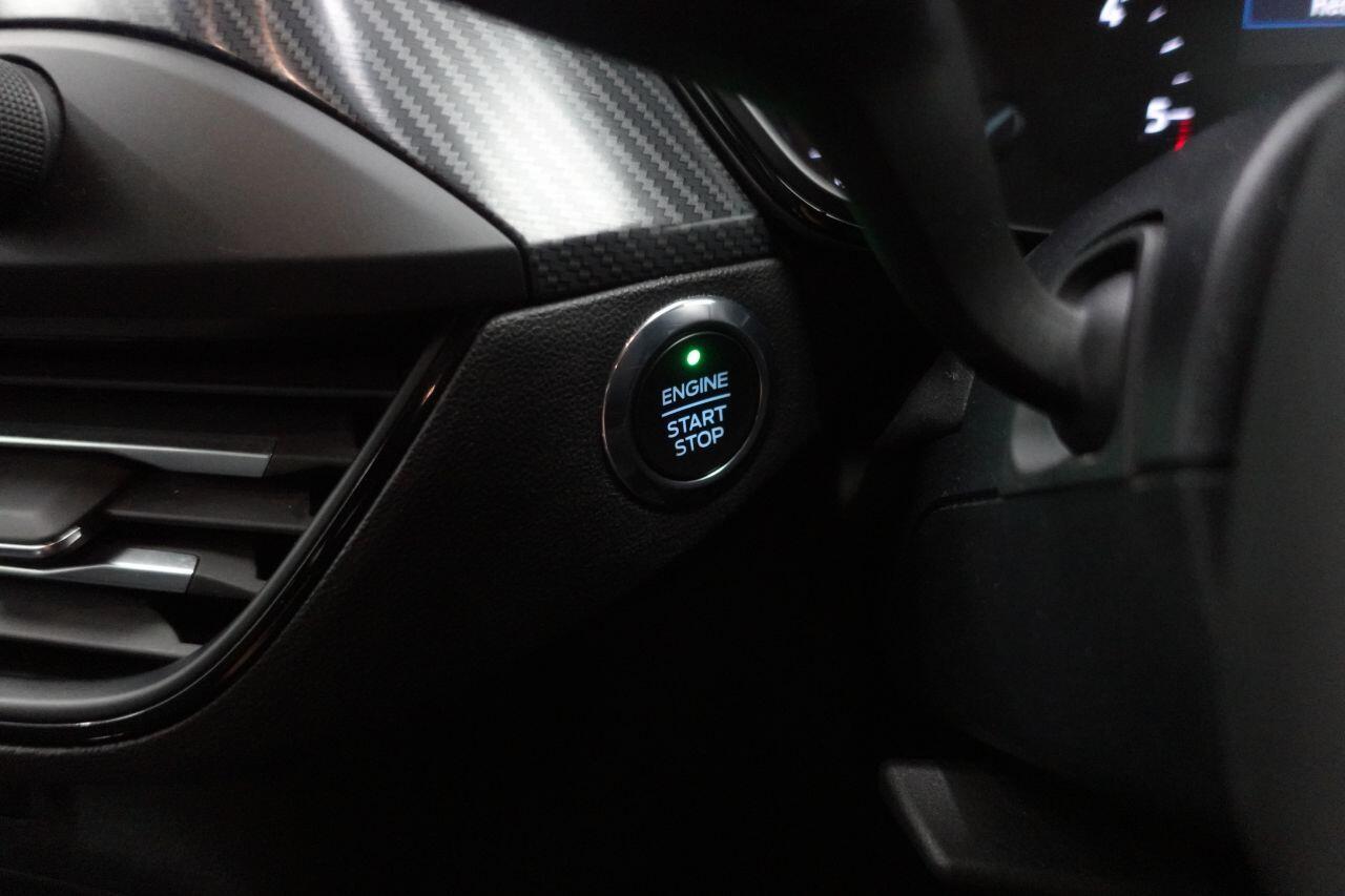 Ford Focus - Image 18