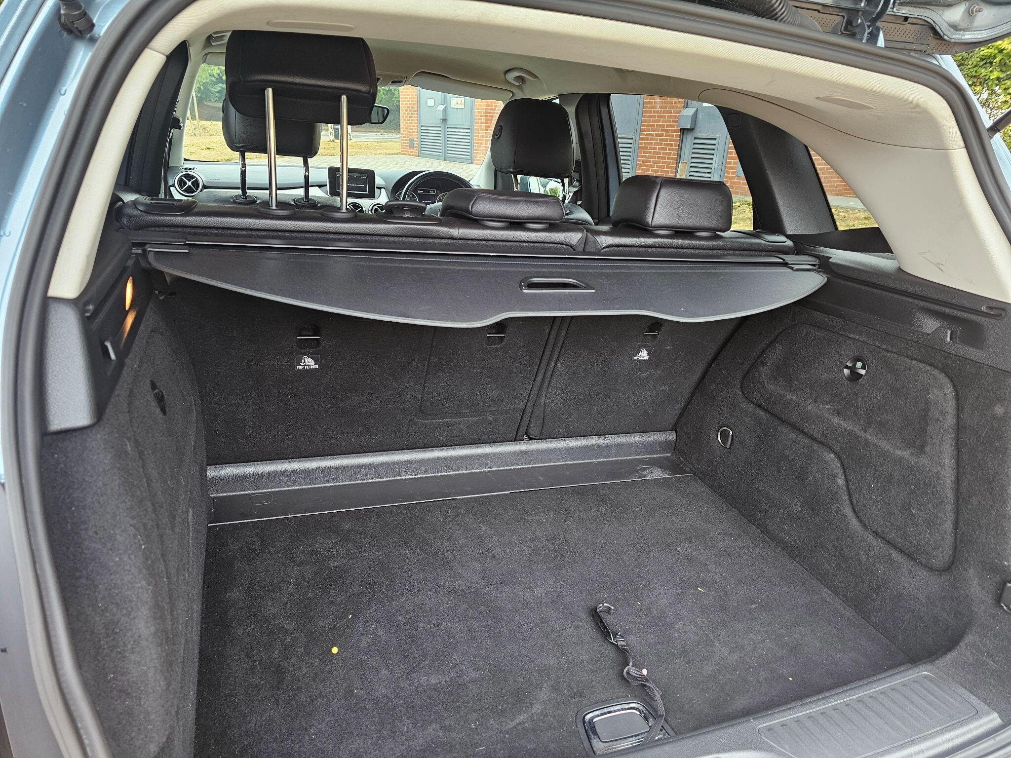 Mercedes B Class - Image 16