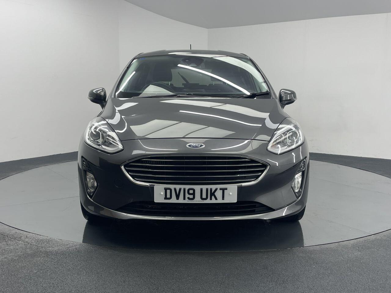 Ford Fiesta - Image 11