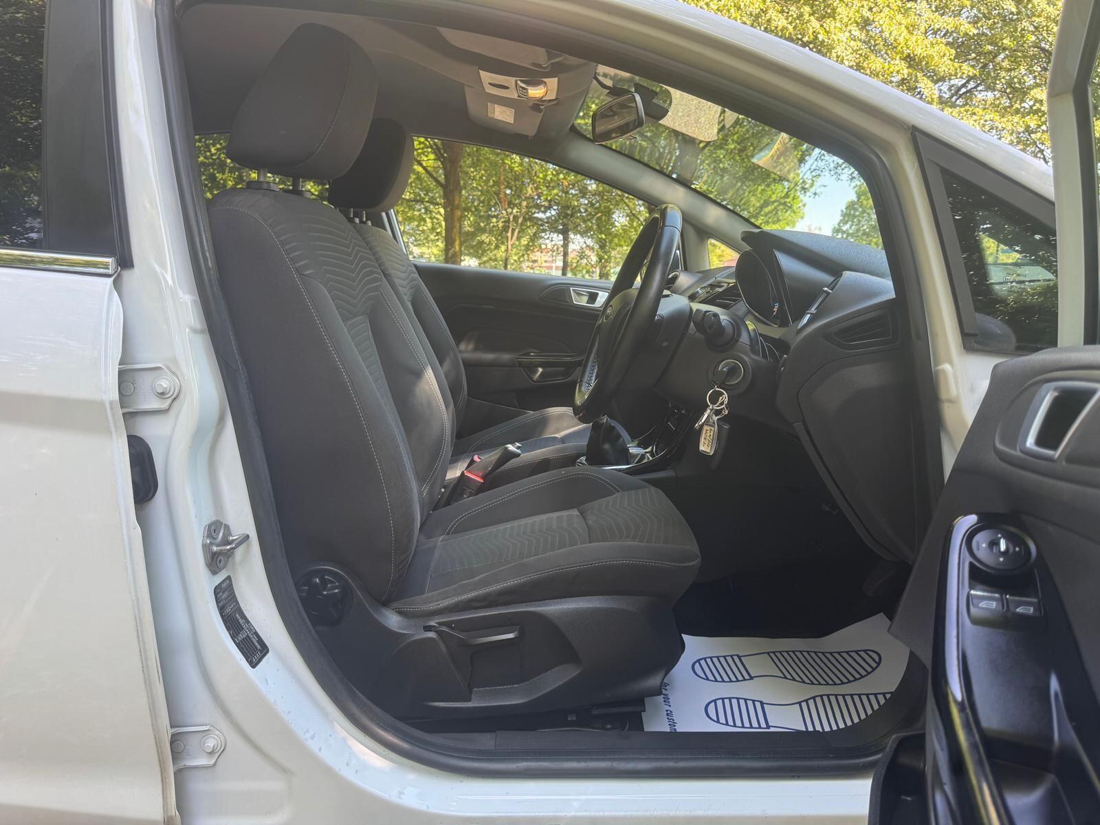 Ford Fiesta - Image 18