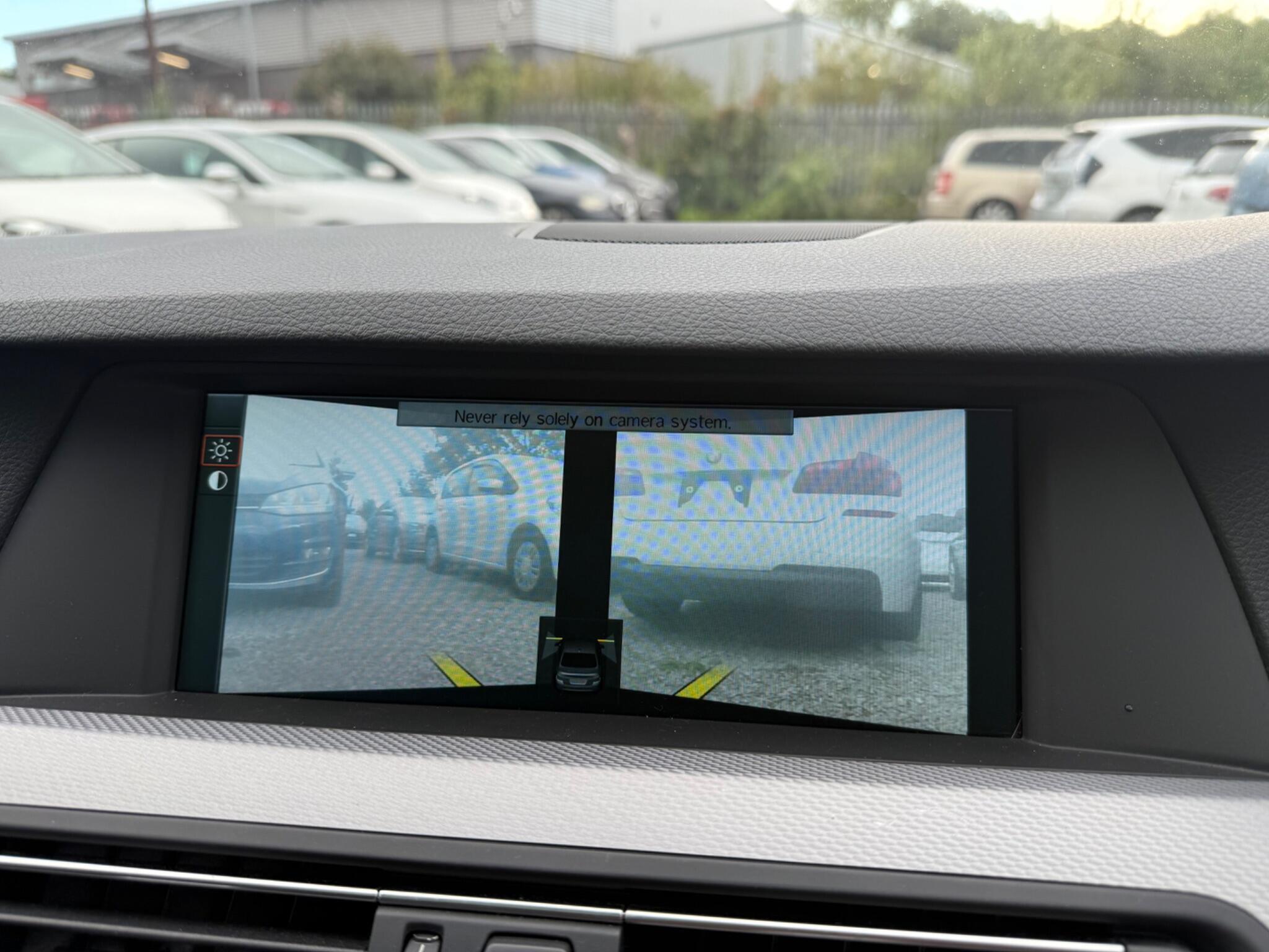 BMW 5 Series - Image 22