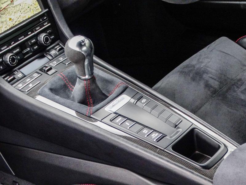 Porsche Cayman - Image 13