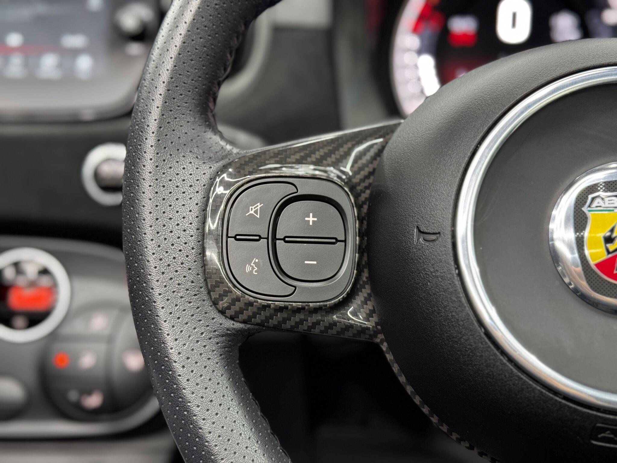 Abarth 695C - Image 19