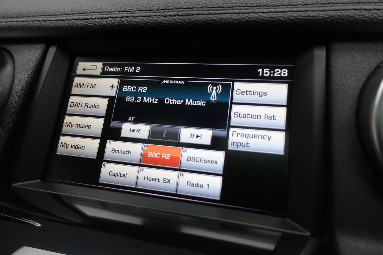 Land Rover DISCOVERY 4 - Image 30