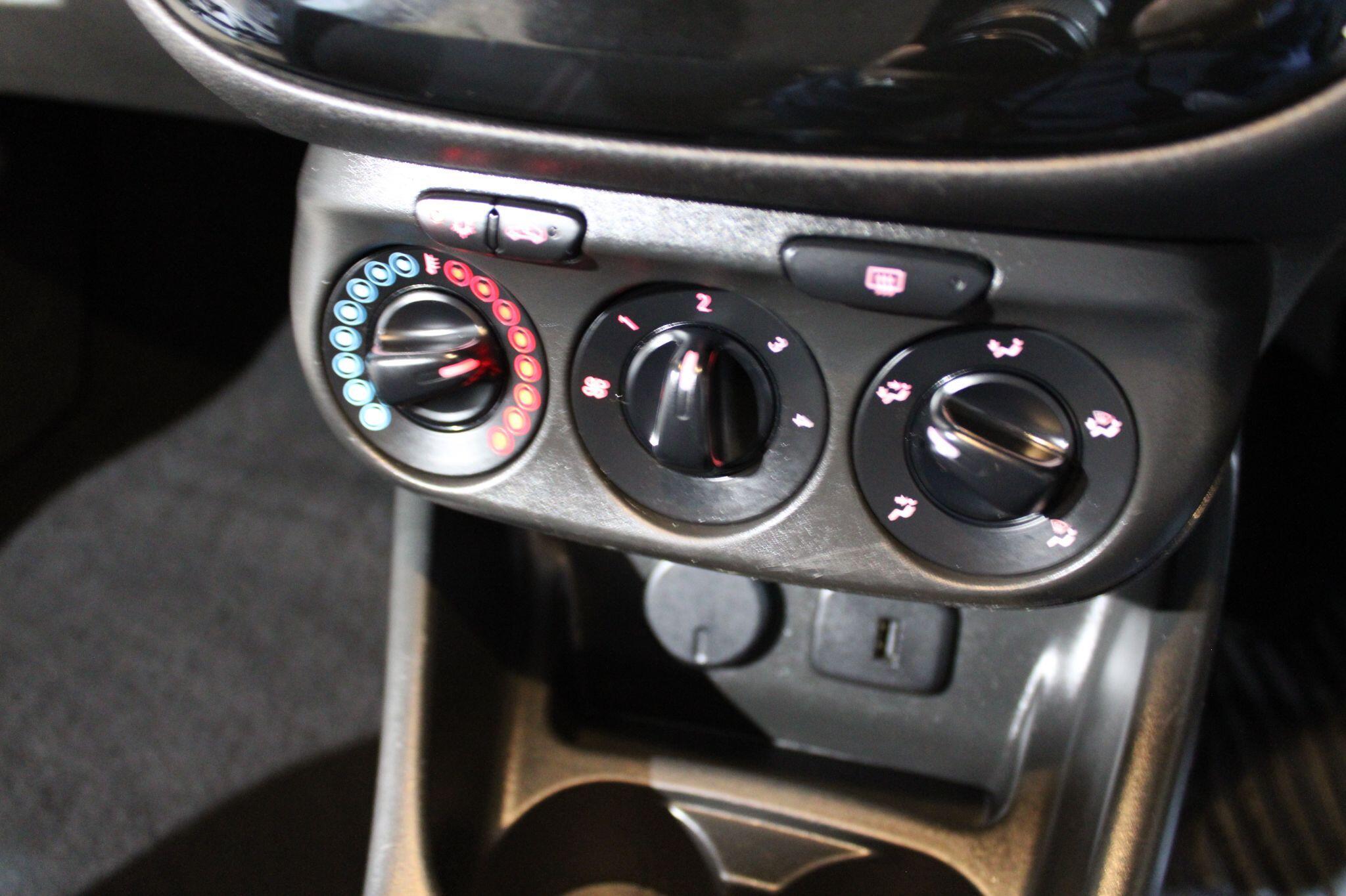 Vauxhall Corsa - Image 13