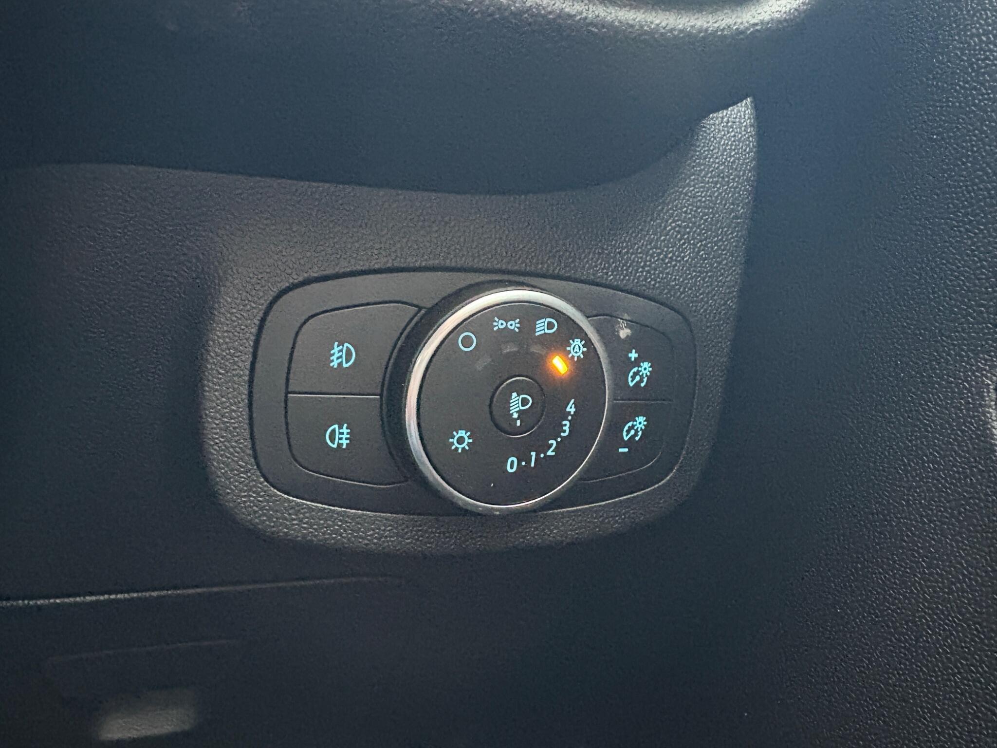 Ford Fiesta - Image 15