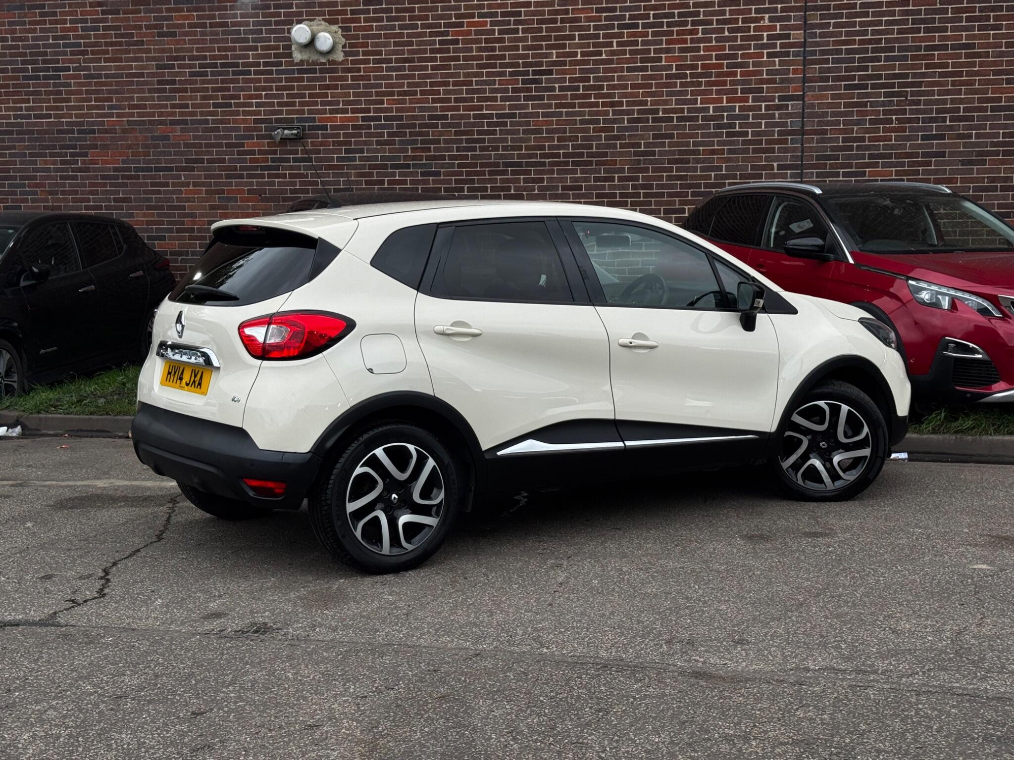 Renault Captur - Image 12