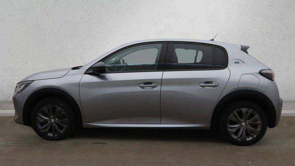 Peugeot E-208 - Image 9