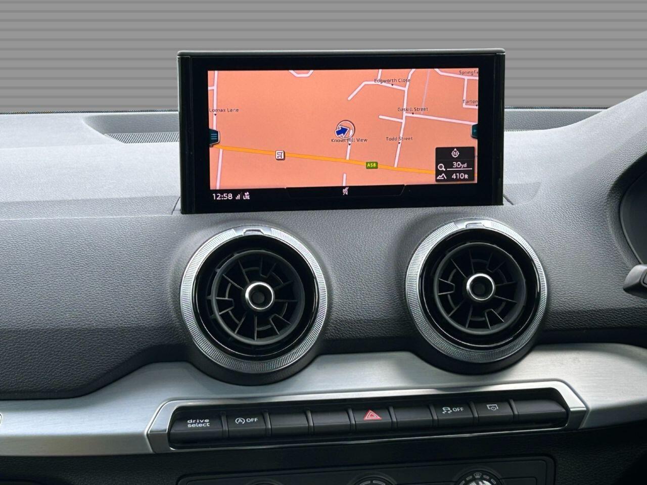 Audi Q2 - Image 6