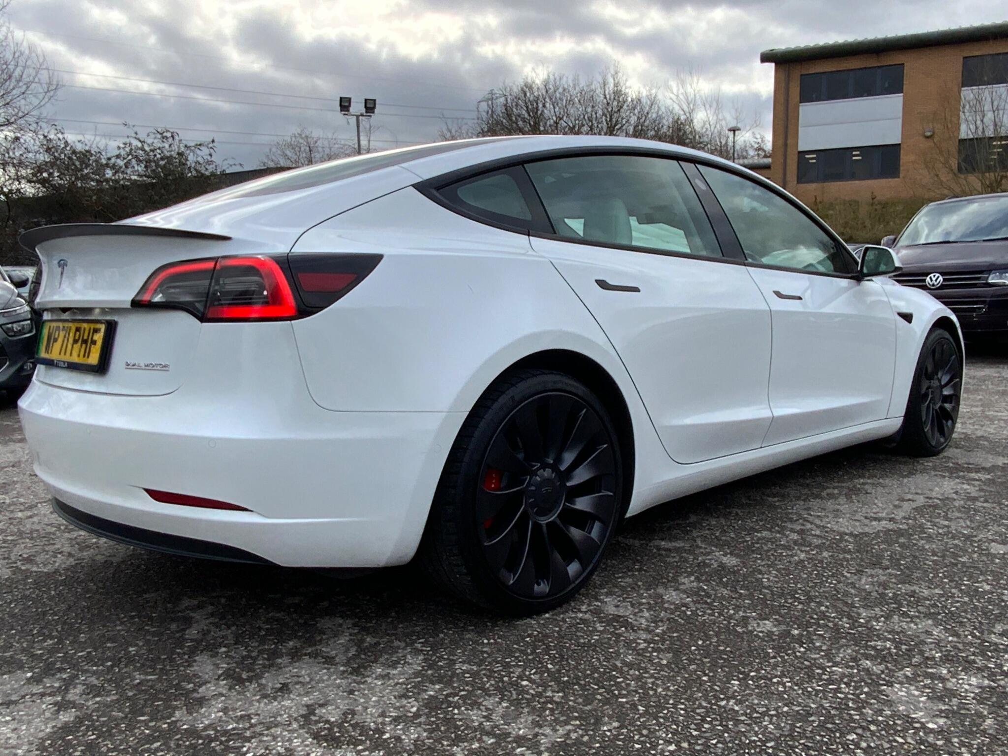 Tesla Model 3 - Image 21