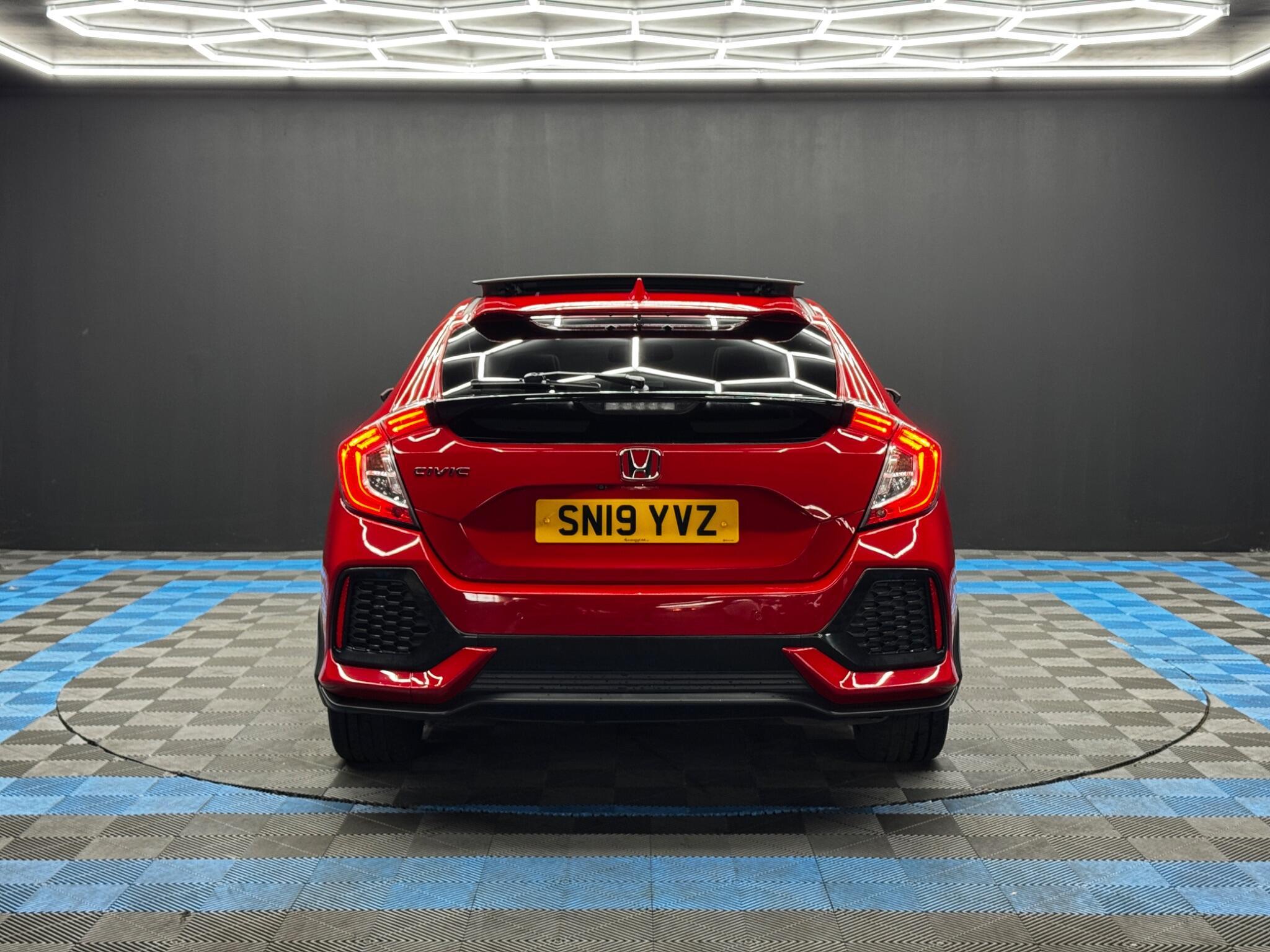 Honda Civic - Image 6