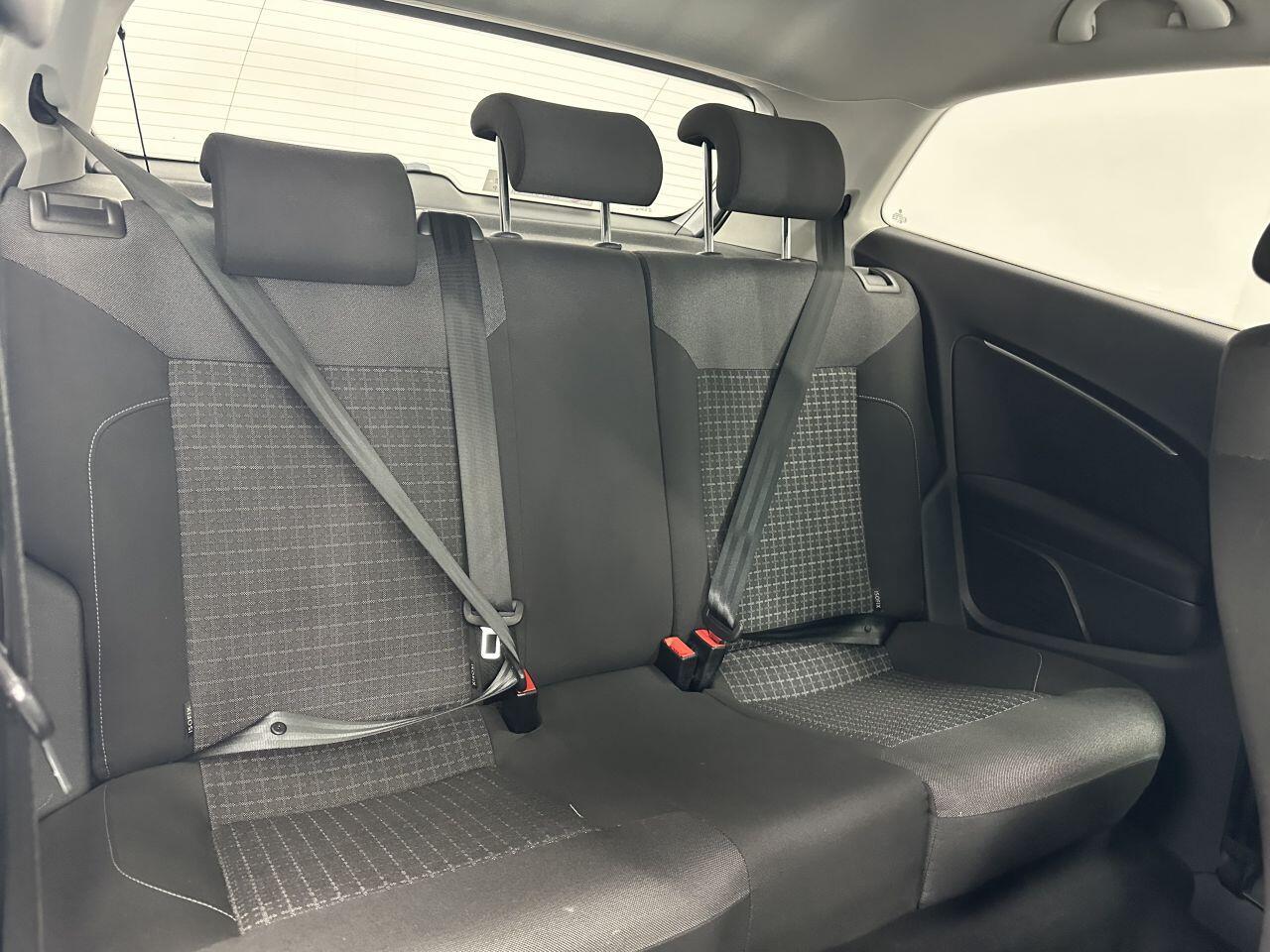 Volkswagen Polo - Image 20