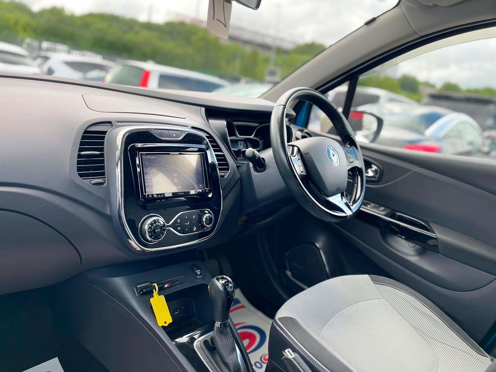 Renault Captur - Image 18
