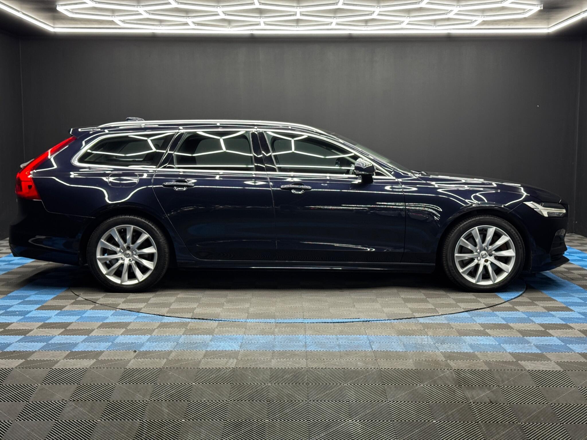 Volvo V90 - Image 4