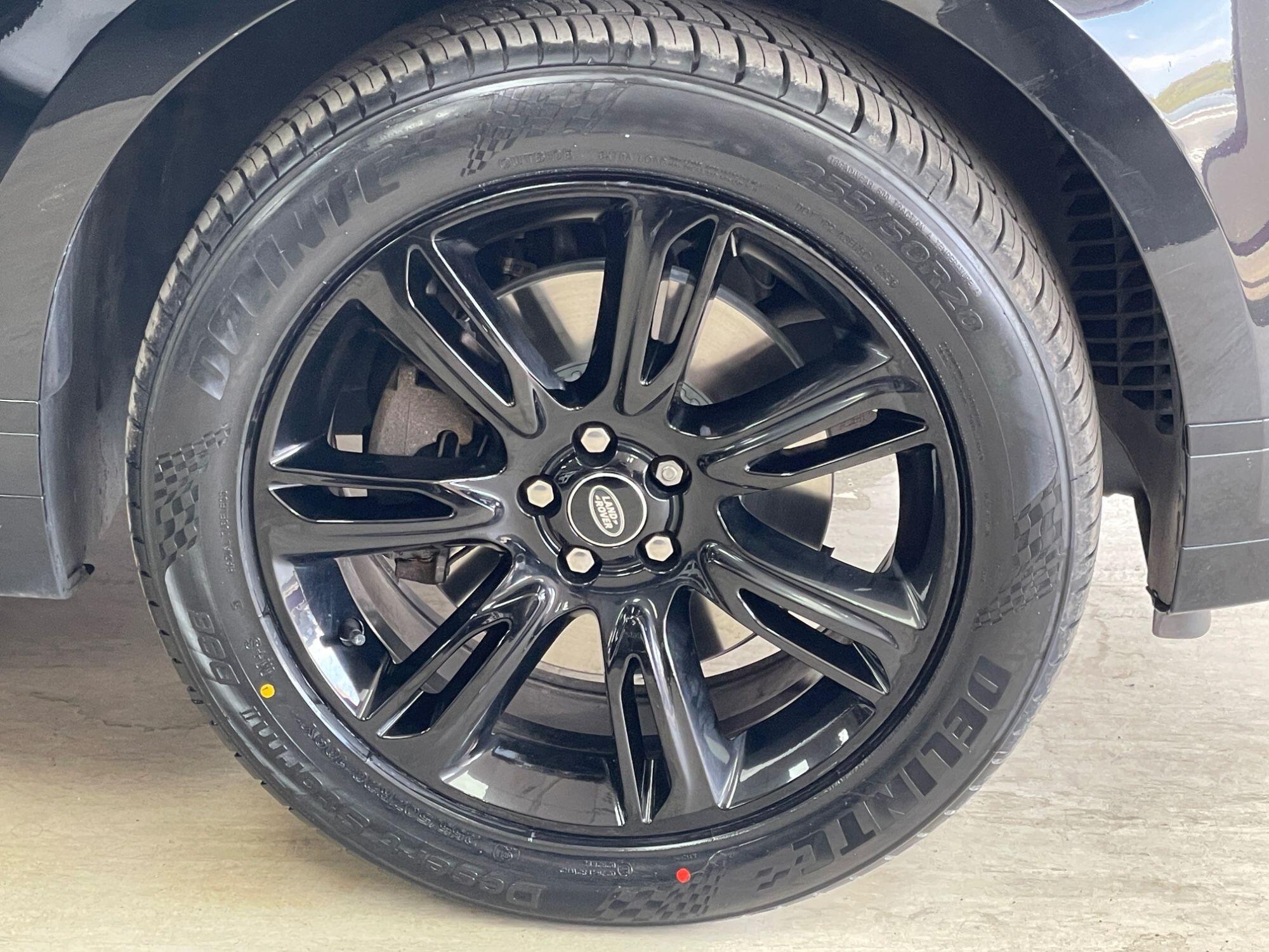 Land Rover Range Rover Velar - Image 14