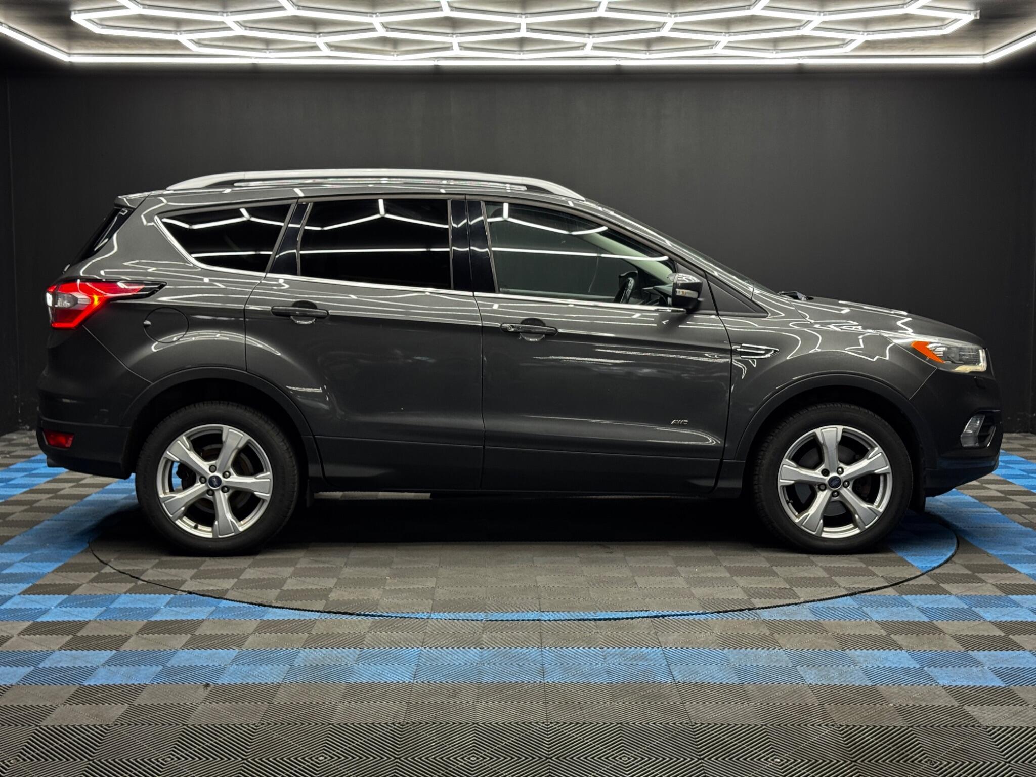Ford Kuga - Image 4