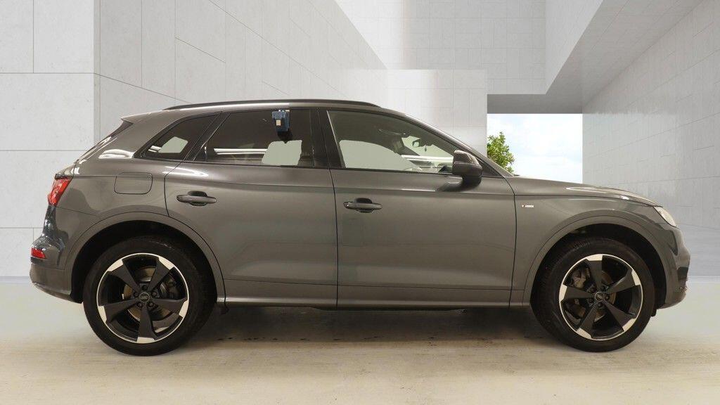 Audi Q5 - Image 6