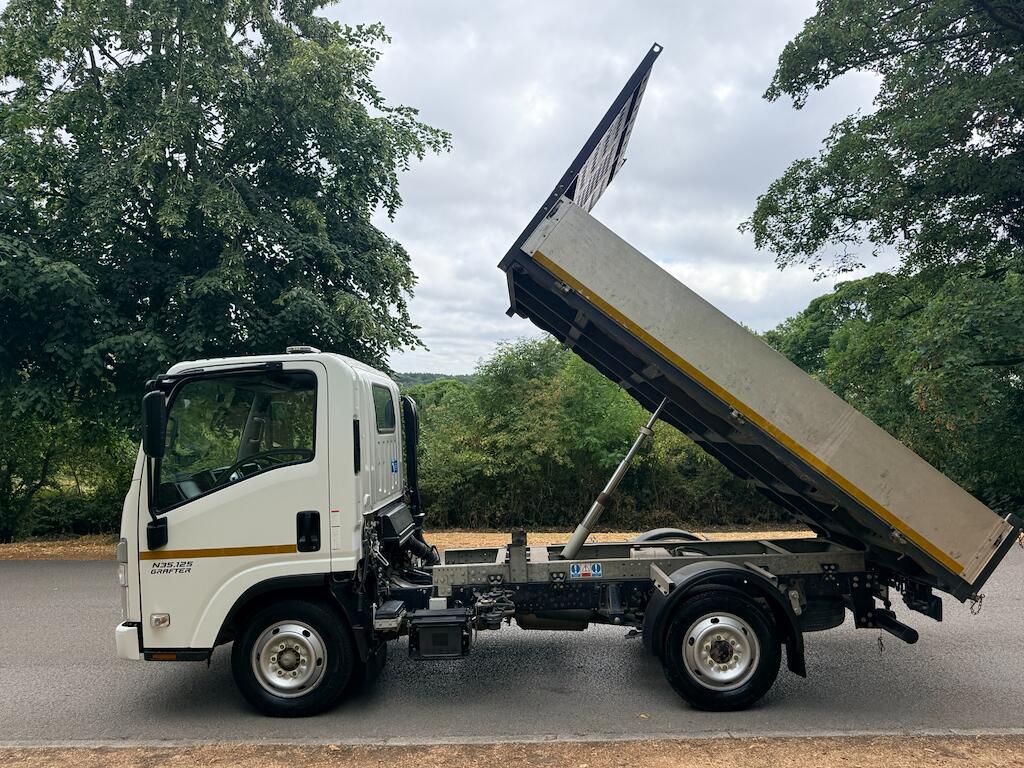 Isuzu Grafter - Image 6