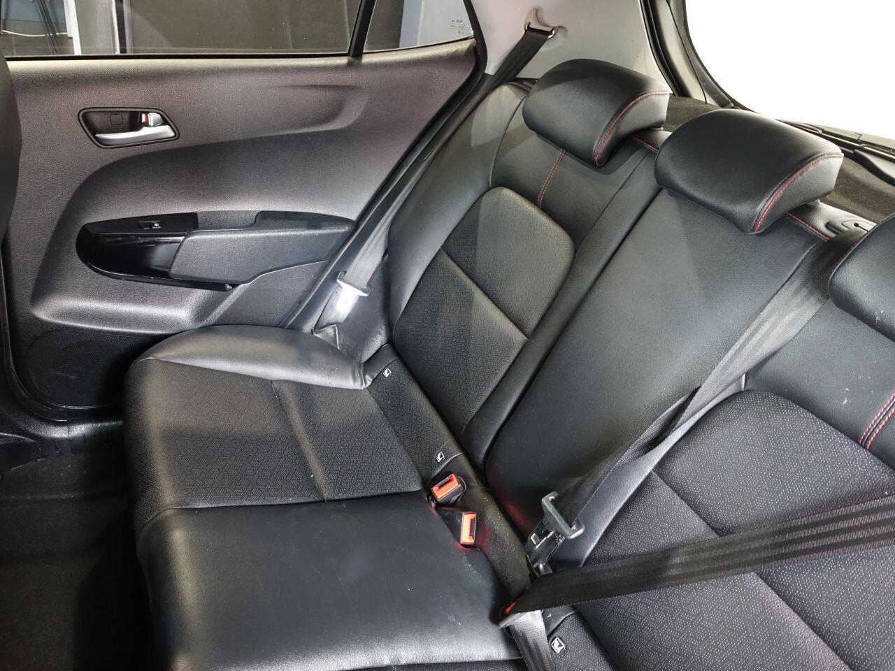 Kia Picanto - Image 17