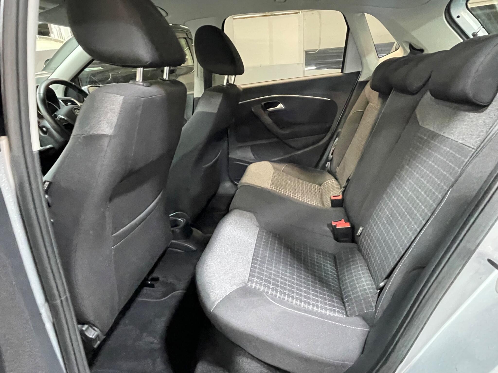 Volkswagen Polo - Image 12