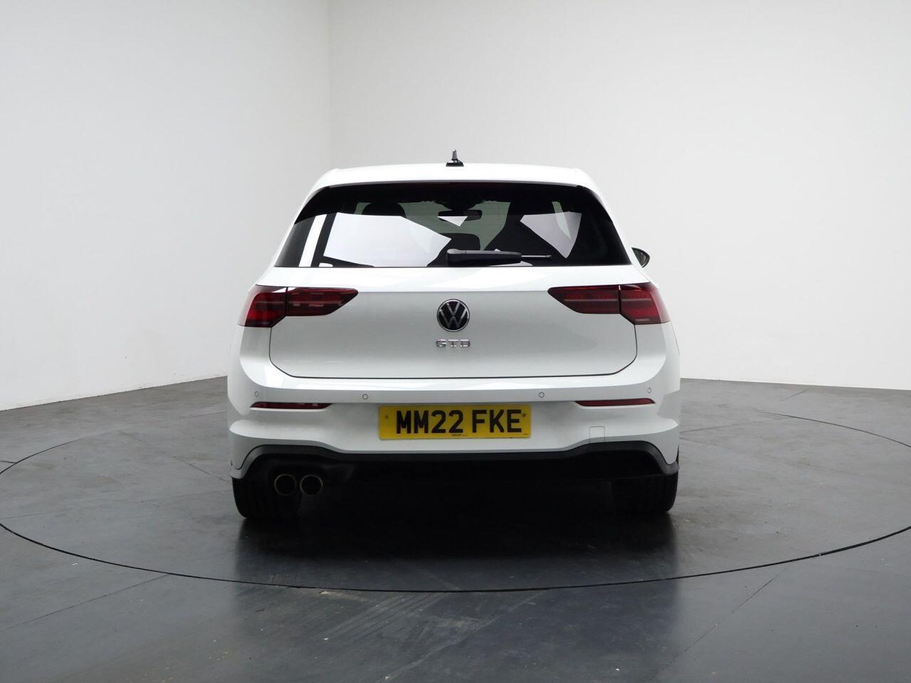 Volkswagen Golf - Image 11