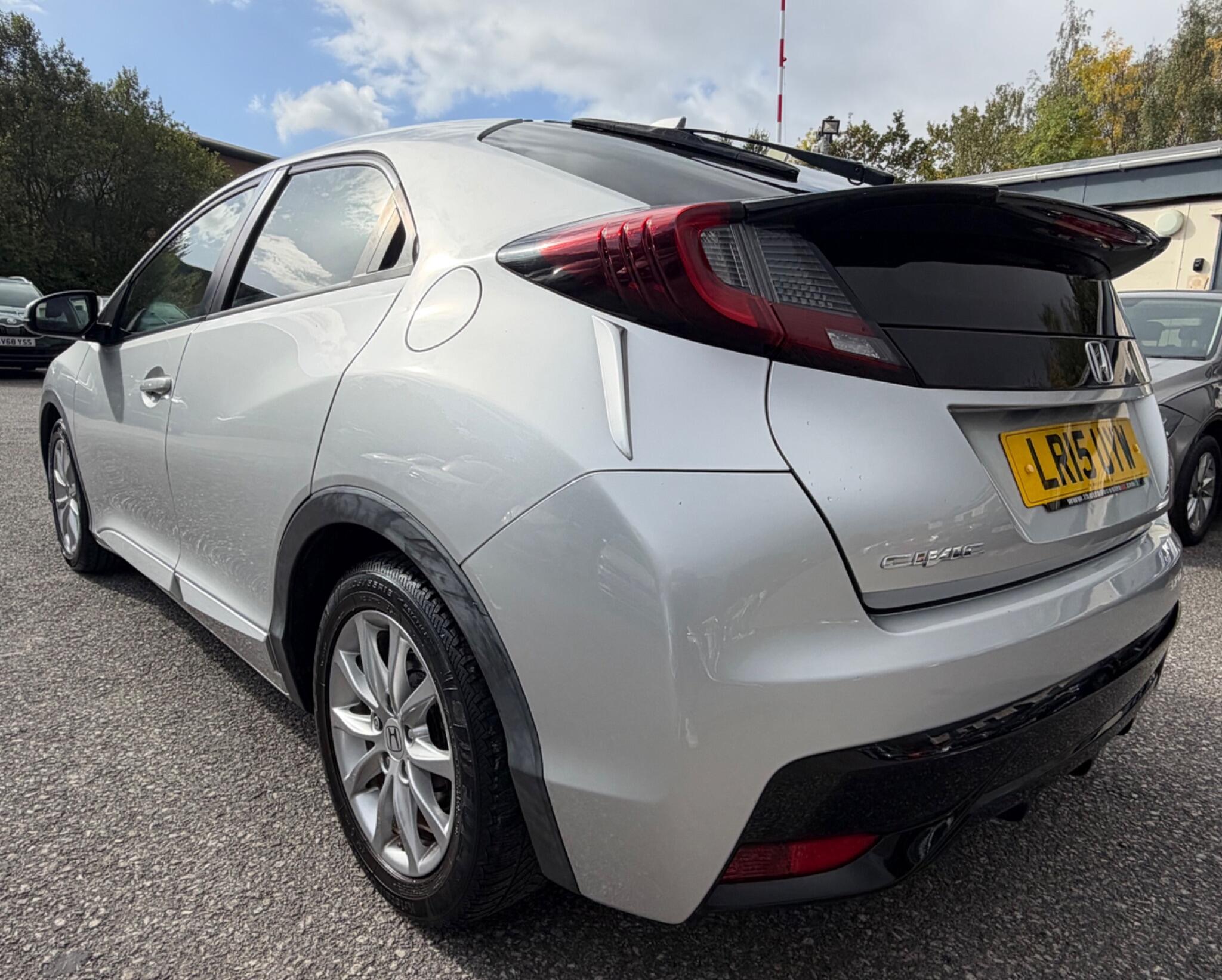 Honda Civic - Image 8