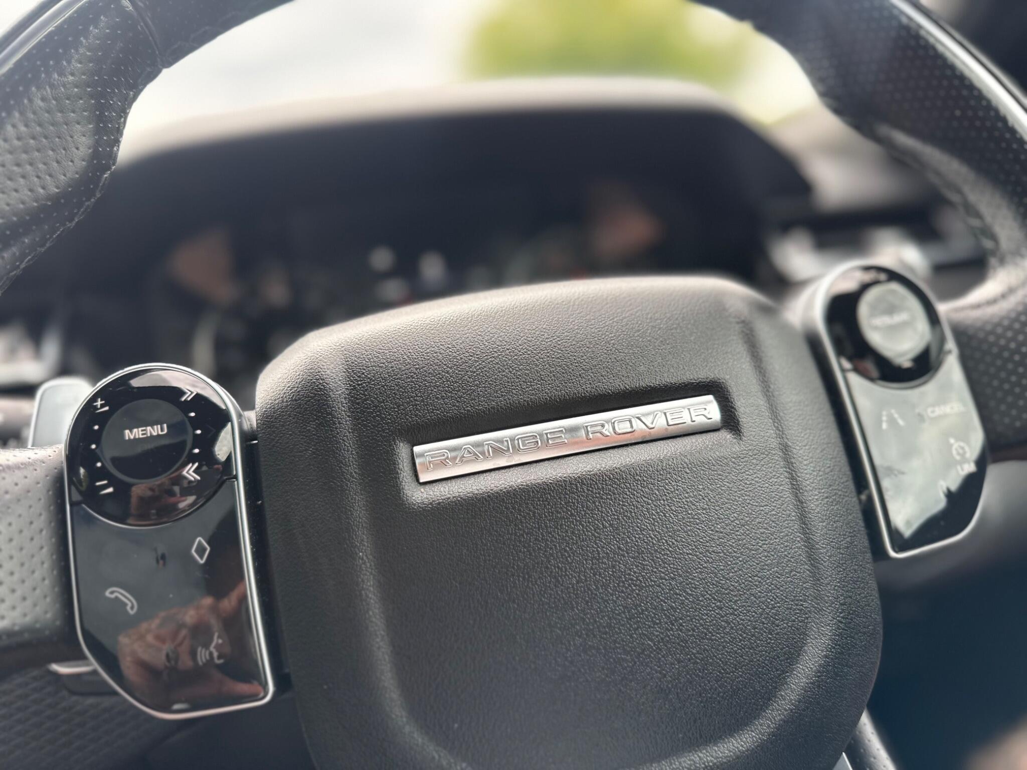 Land Rover Range Rover Velar - Image 56