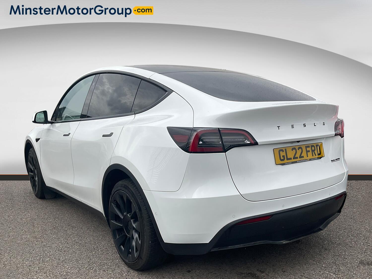 Tesla Model Y - Image 4