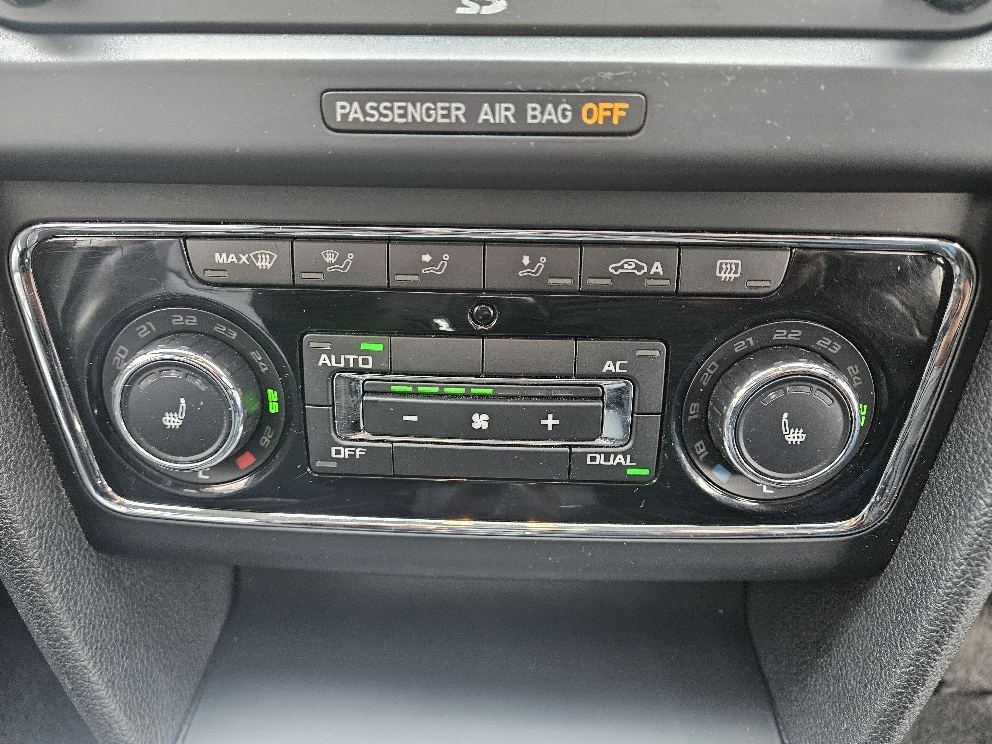 Skoda Superb - Image 27