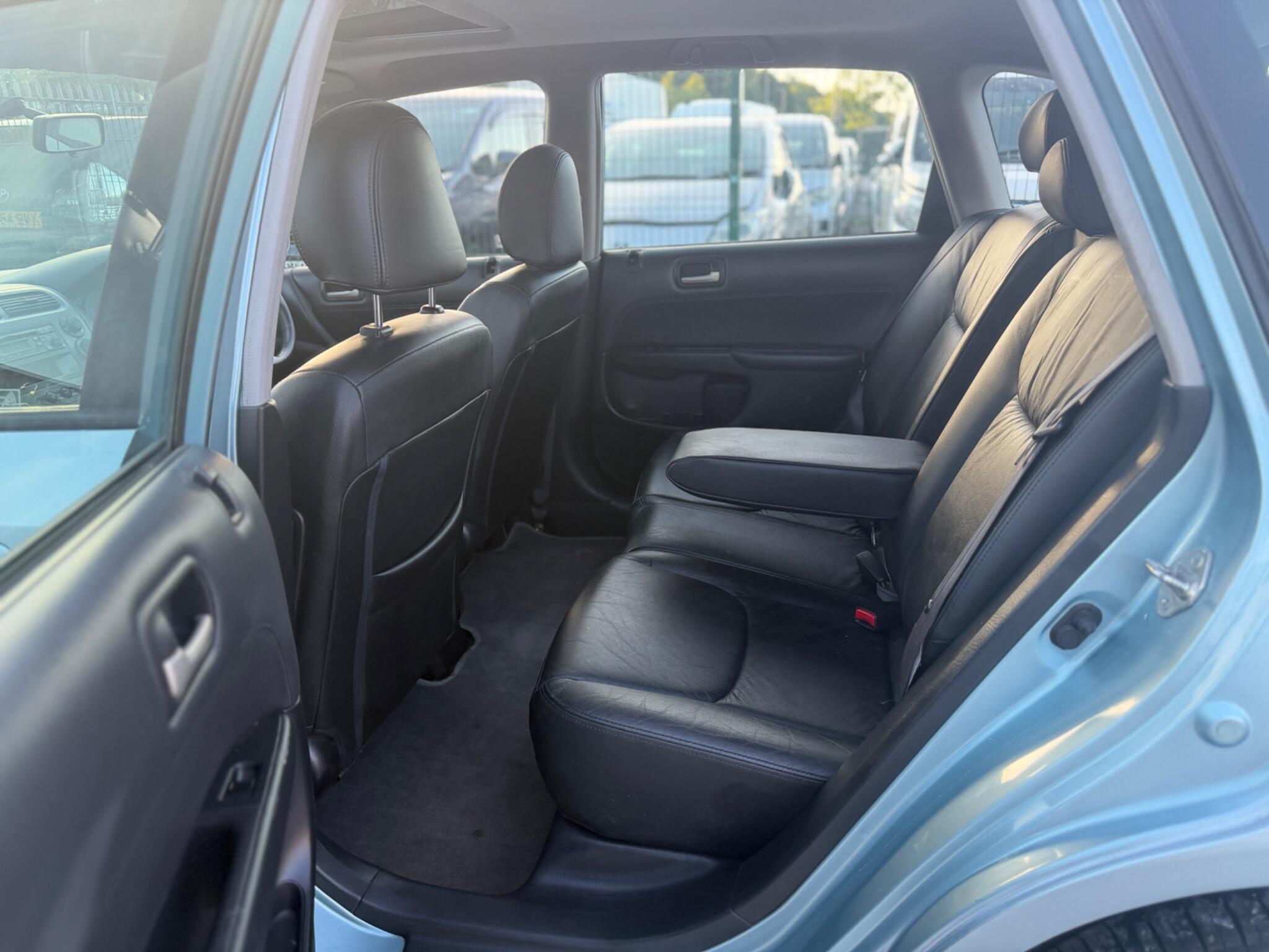 Honda Civic - Image 12