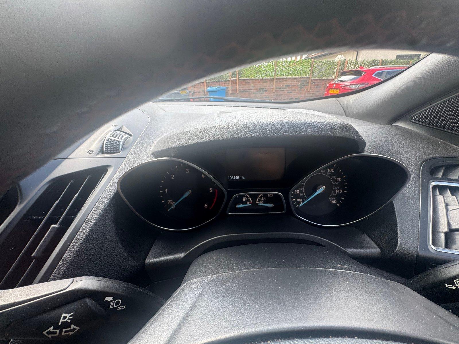 Ford Kuga - Image 4