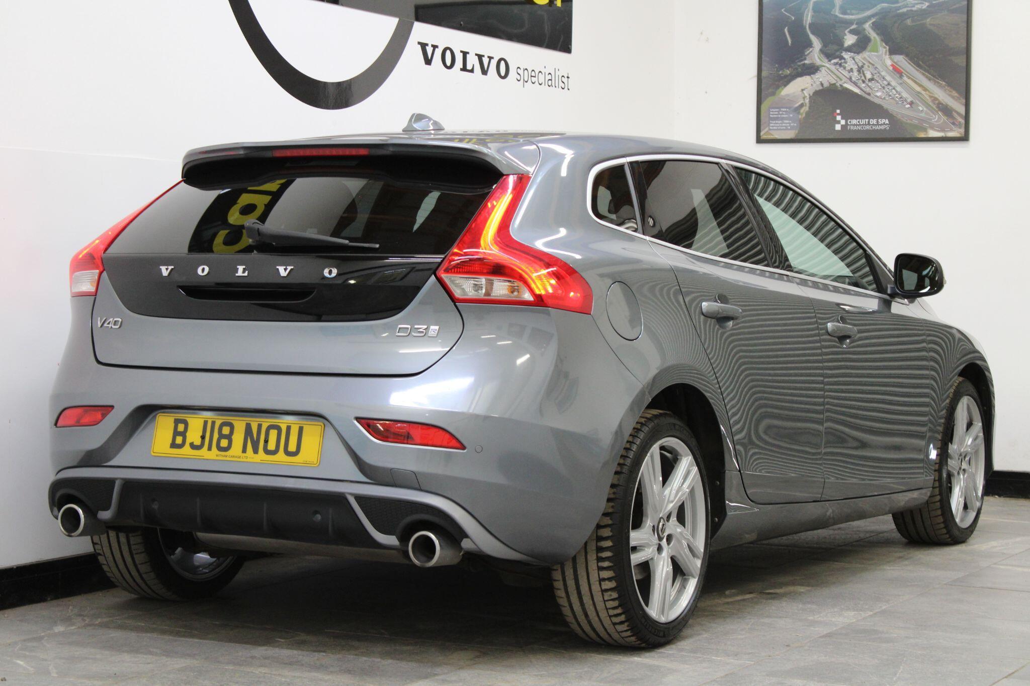 Volvo V40 - Image 12