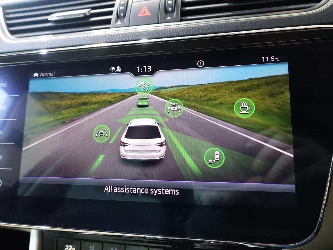 Skoda Superb - Image 44